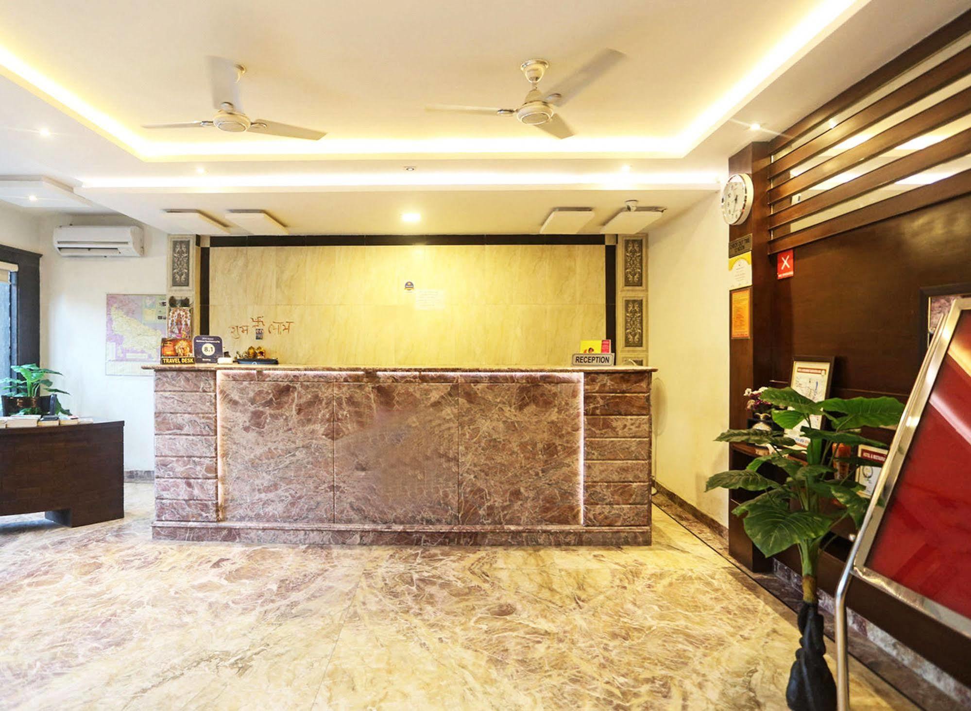 ออปติมัม ทาราพาเลซ แอท ทัช Hotel อัครา ภายนอก รูปภาพ